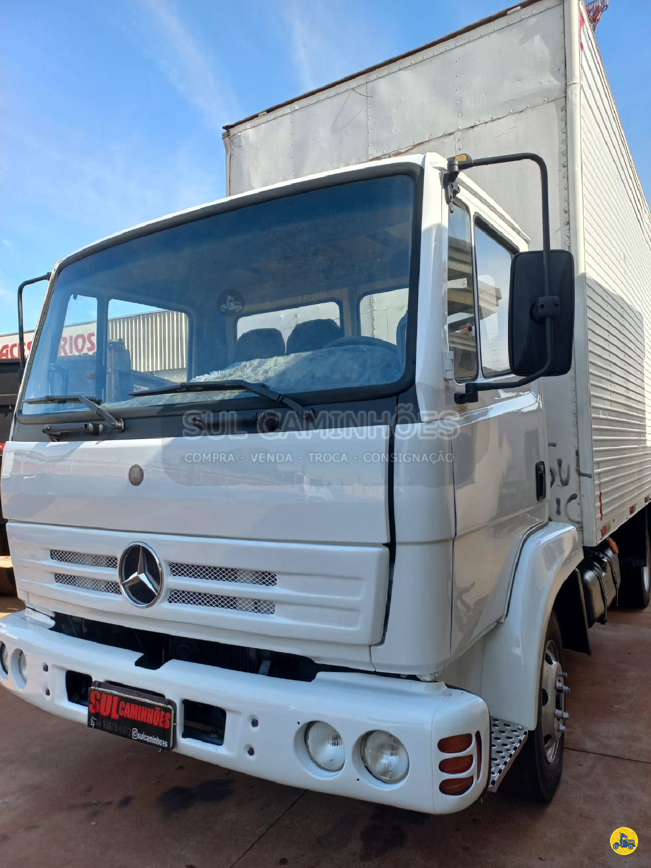 CAMINHAO MERCEDES-BENZ MB 914 Baú Furgão 3/4 4x2 Sul Caminhões MARINGA PARANÁ PR